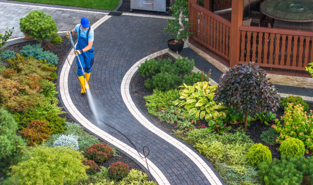 Best Deck Pressure Washing  in Covina, CA